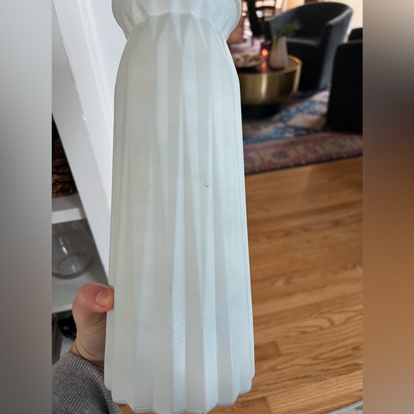 White Flower Vase from The Bouqs - Picture 2 of 12